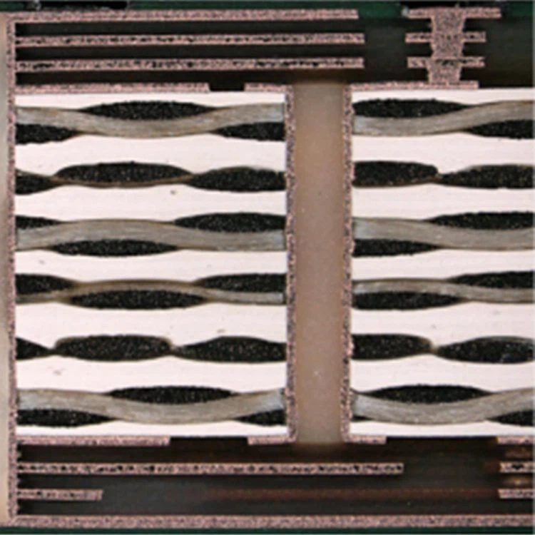 3 pakopų lazeris per HDI plokštę