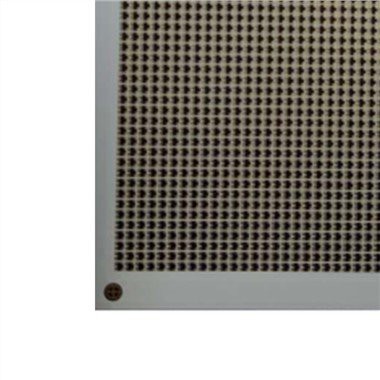 Didelio tankio plokštė LED šviesoje