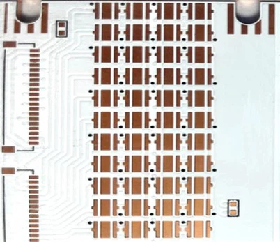 Balta PCB plokštė